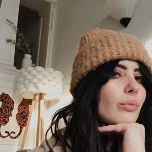 Meet your Posher, E.m.